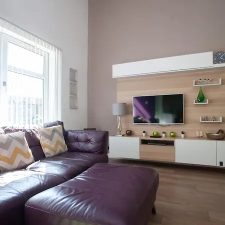 Mosspark Boulevard Exec Ii - Free Parking Apartment
