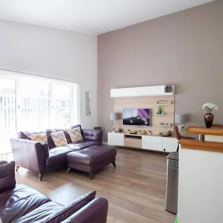 Apartment Mosspark Boulevard Exec Ii - Free Parking Glasgow