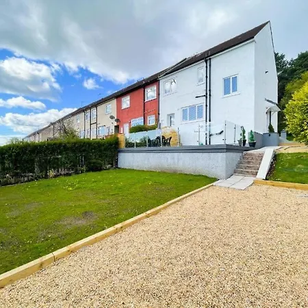 Beautifully Designed Pollok House Holiday home Glasgow