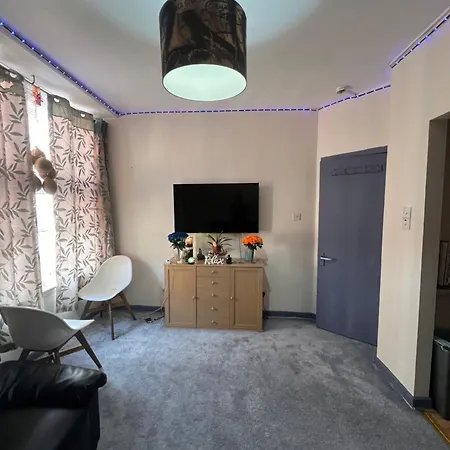 Theglasgow Apartament Apartment *