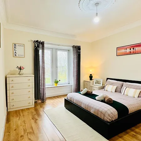 Apartment Cozy 2 Bed Just Minutes From Airport Glasgow