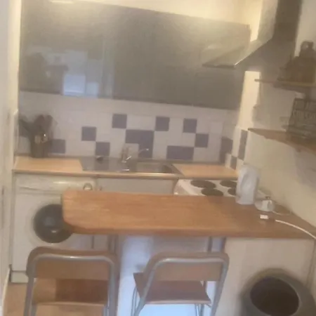 One Bedroom In Glasgow's West End