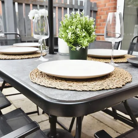 Apartment Beautiful House In Clydebank *