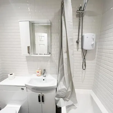 2-bed Flat City Centre *