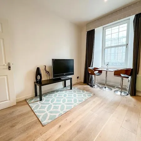Apartment 2-bed Flat City Centre