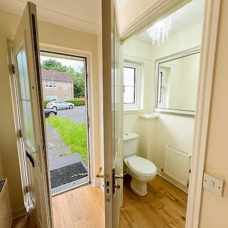 Semi-detached In Апартаменты Глазго