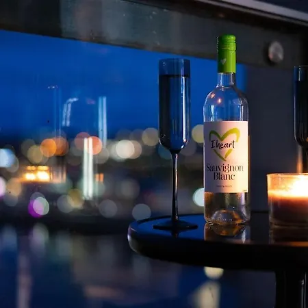 Апартаменты Riverside Penthouse With Bar Глазго