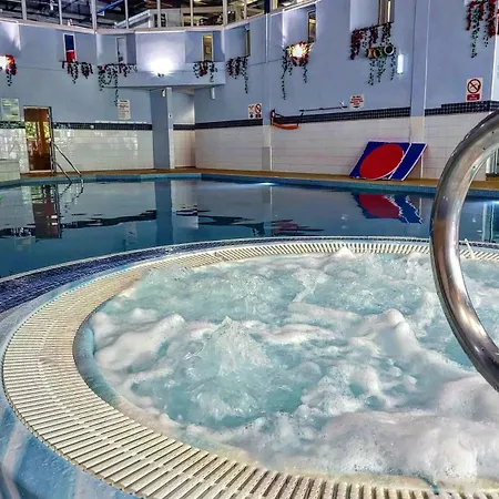 House In Drymen Village With Free Local Health Club Access * 格拉斯哥