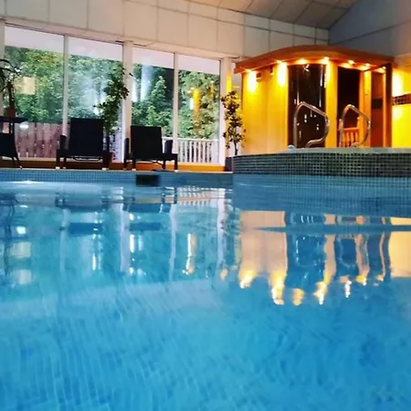 House In Drymen Village With Free Local Health Club Access