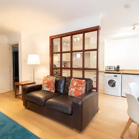 Flats - Merchant * Glasgow