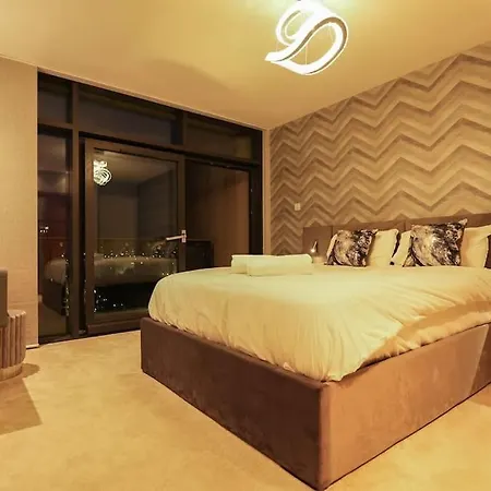 شقة Luxurious Penthouse With Bar At Hydro & Secc