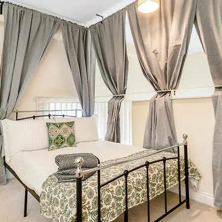 Apartmán 5 Bed Finnieston Skyhigh Duplex With Parking *