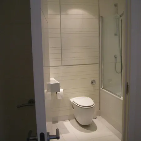 Harbour River West End * Γλασκώβη