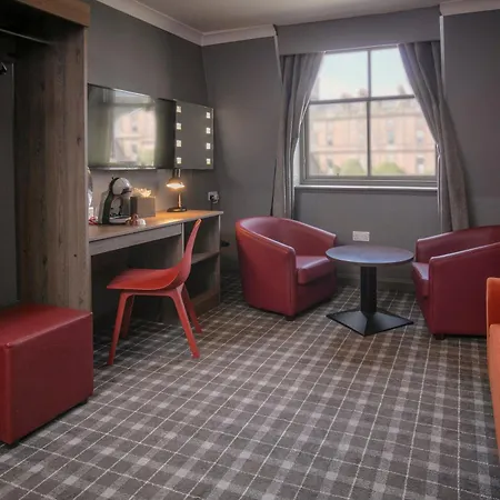 Devoncove Hotel 3*