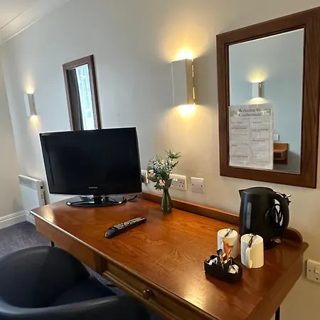 Otel Go2 Glasgow - Free Parking And Pet Friendly 2*