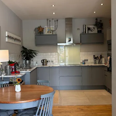 Daire Harbour Clyde Waterfront Glasgow