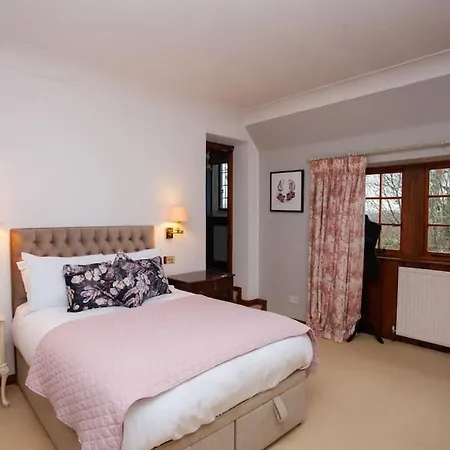 Holiday home Stunning Southside Period House *