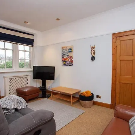 Stunning Southside Period House *
