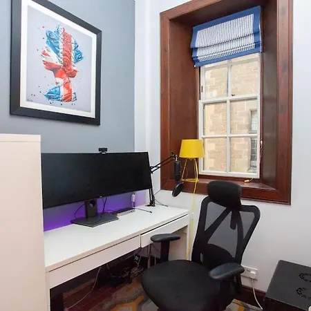 Stunning Southside Period House Holiday home