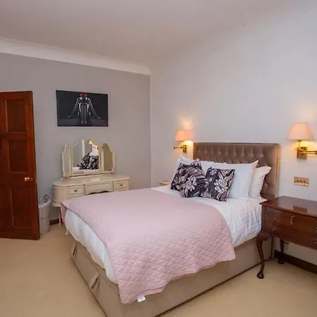 Holiday home Stunning Southside Period House