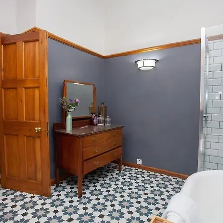 Stunning Southside Period House Holiday home *