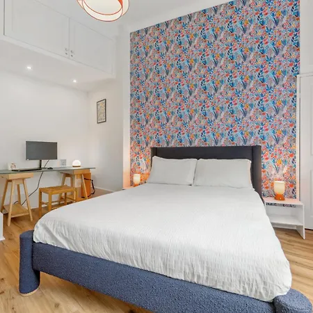 Apartment Woodford Street *