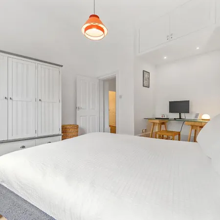 アパート Woodford Street