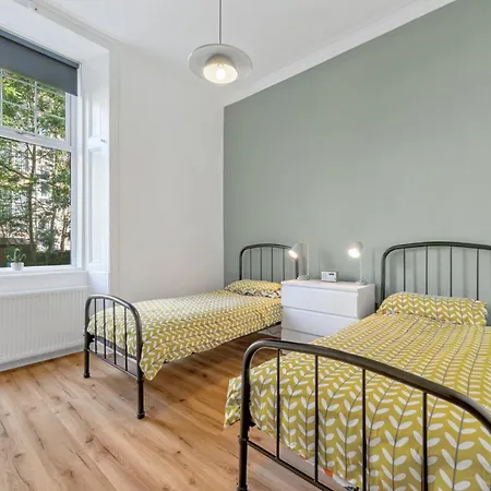 Apartment Woodford Street Glasgow