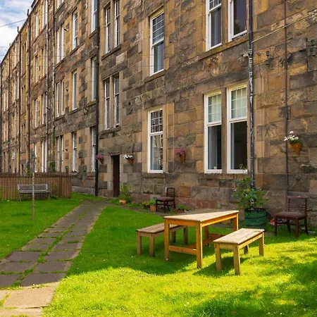 Woodford Street Apartment Glasgow