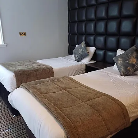 Kings Park Hotel 3*