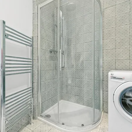 Apartment Woodford Street Glasgow