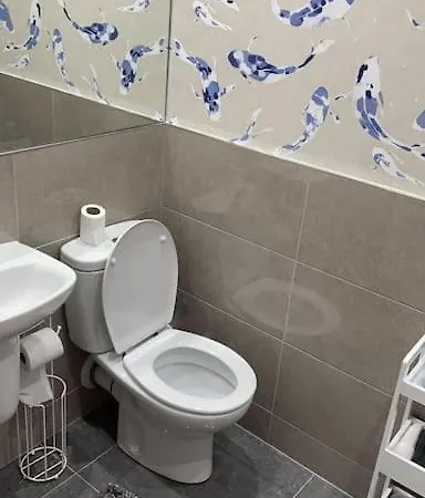 Entire 4 Bed Perfect Family In * גלאזגו