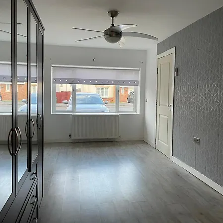 Apartment Prime Location *