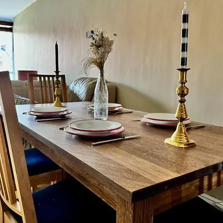 Apartment Two Bedroom Maisonette In The Heart Of The West End