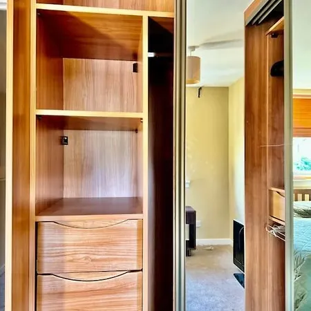 Two Bedroom Maisonette In The Heart Of The West End