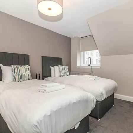 Bright And Duplex In Centre Apartment *