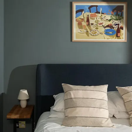 Celentano's Restaurant With 3*