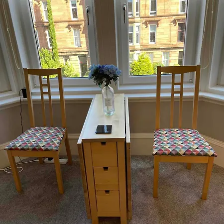 Apartment 2 Bed West End Glasgow