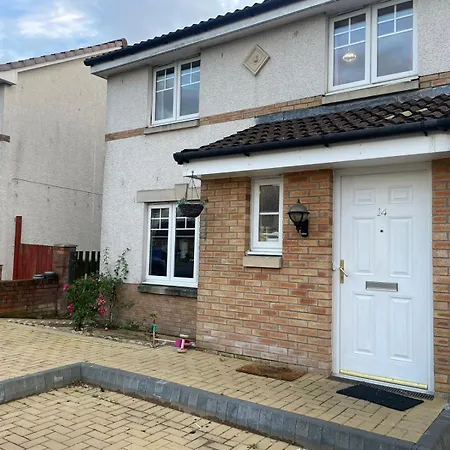 Дом отдыха Impeccable 4 Bedroom Hiuse Глазго