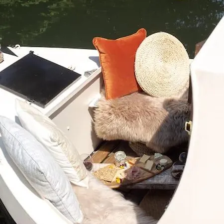 Ботель Snug 30ft Narrowboat With Indoor Fireplace Глазго