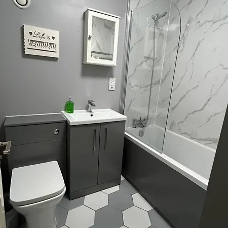 2b Near Sec, Ovo Hydro & Centre Appartement