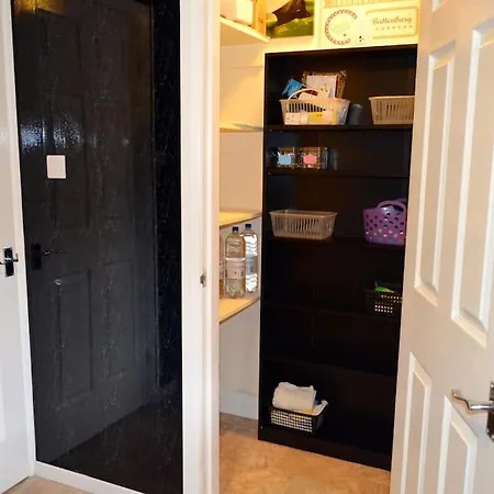 3 Bedroom - Free Parking & Wifi 350mbps Glasgow