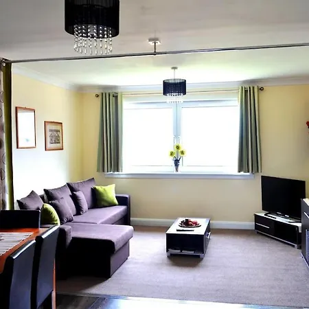 Apartamento 3 Bedroom - Free Parking & Wifi 350mbps