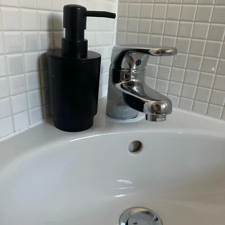 Black Daisy Apartman *