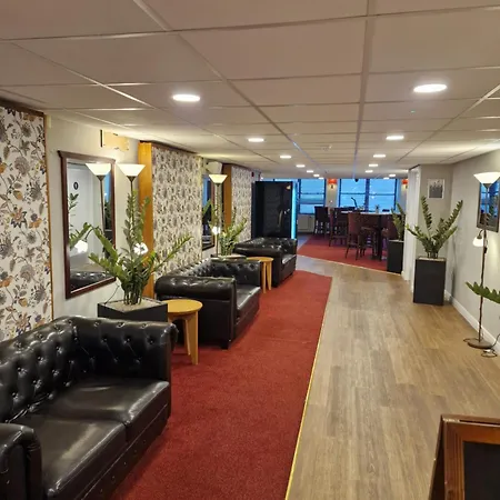 Britannia Hotel 3*