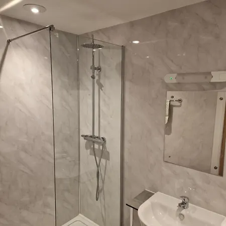 Britannia Hotel 3*