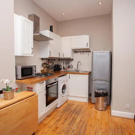 Beautiful 2 Bed Rose St Apartment *