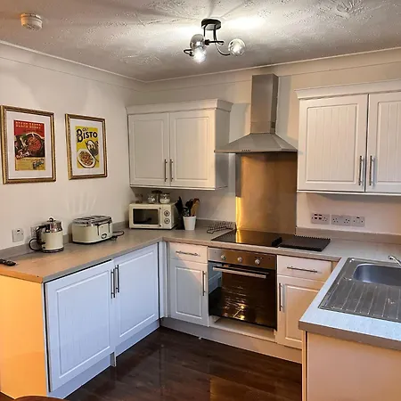 Brightcentral With Parking