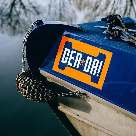 Gerda - Where City Buzz Meets Canal Calm *