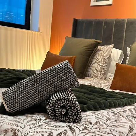 Apartment Stylish 2 Bed Retreat